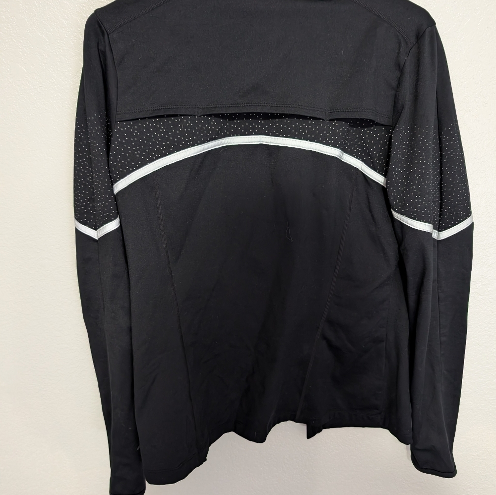 Fabletics Gym Jacket Size Medium - image 2